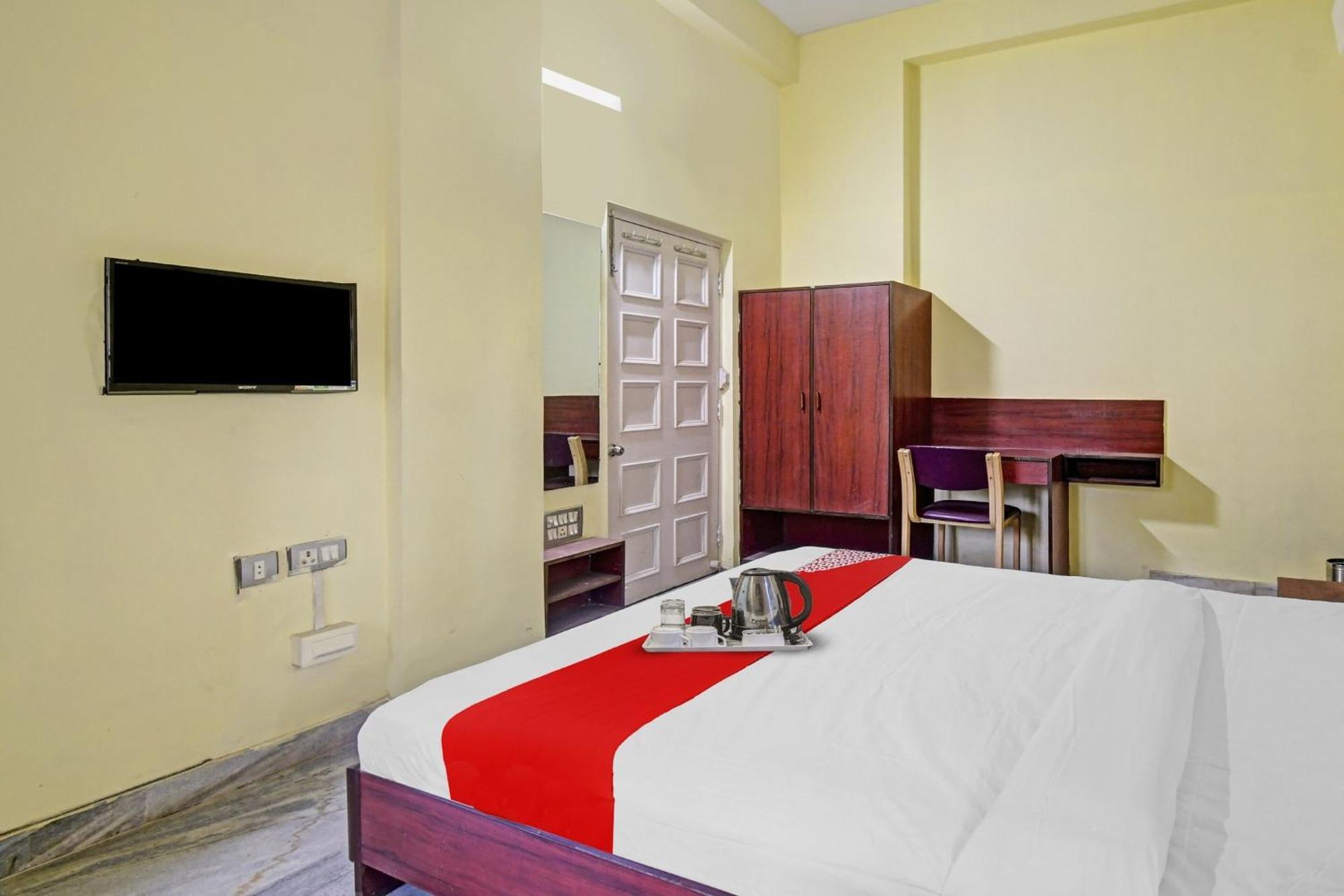 Hotel O R A Homestay Near Acropolis Mall Calcutta Exterior foto