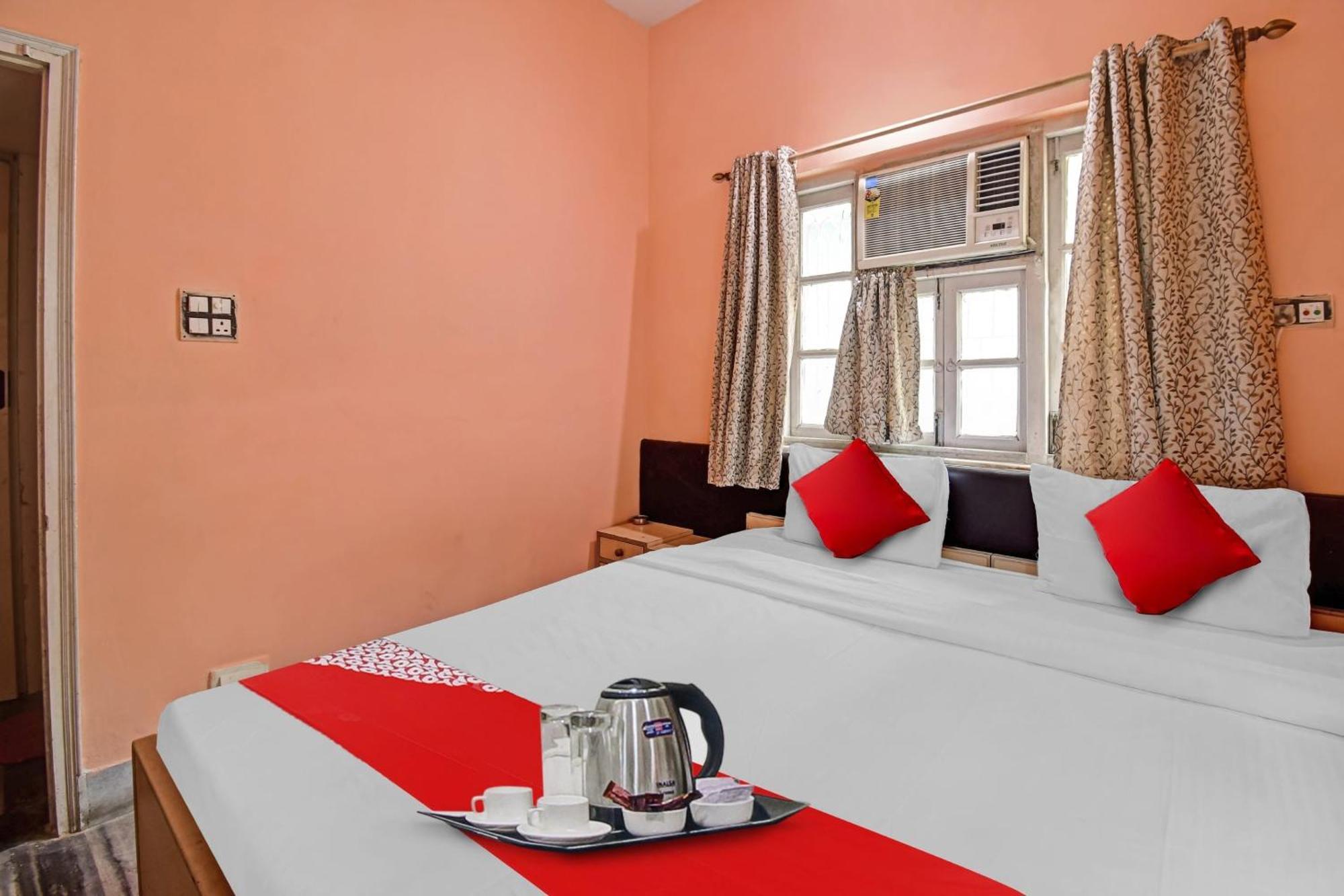 Hotel O R A Homestay Near Acropolis Mall Calcutta Exterior foto