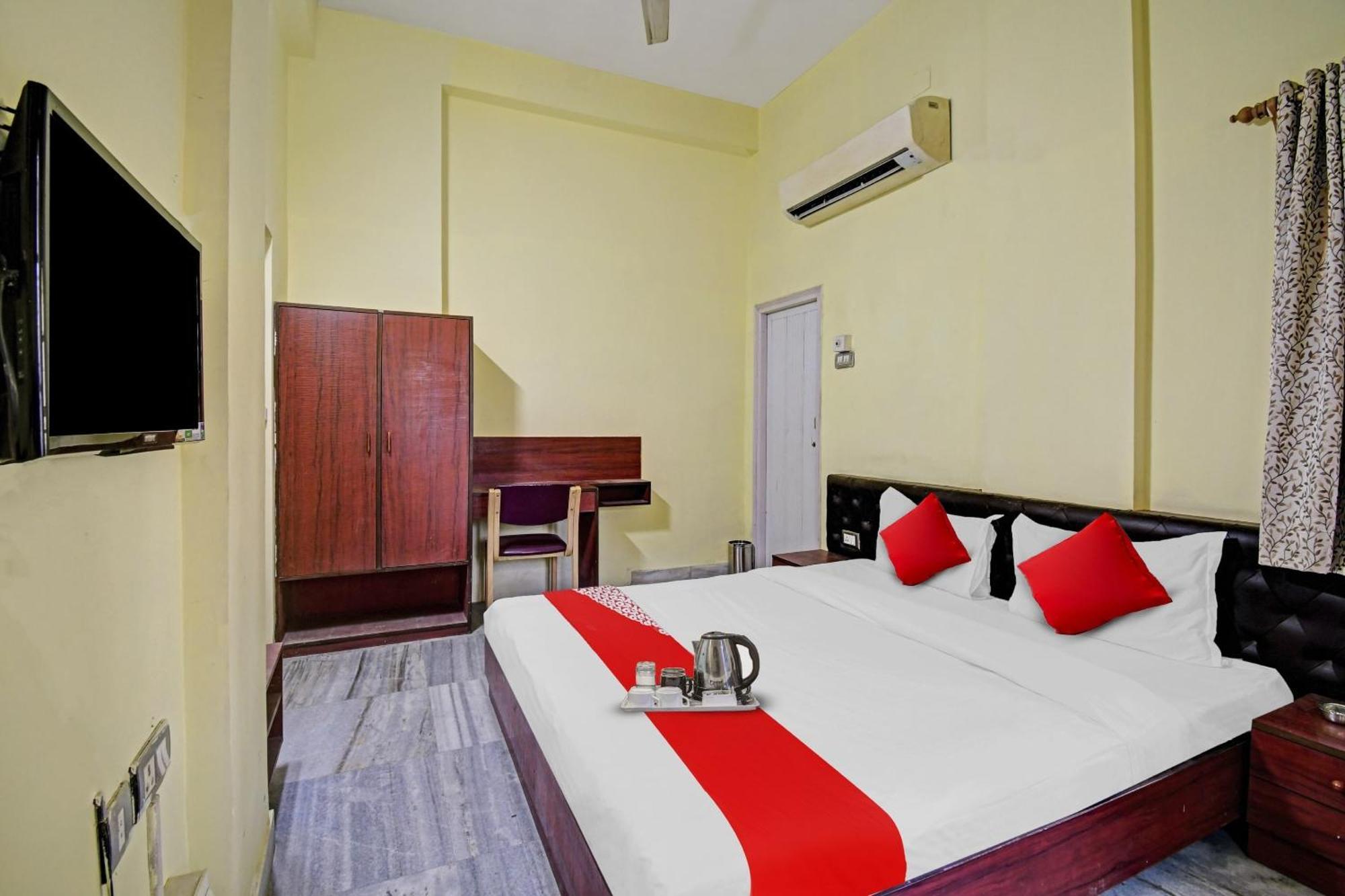 Hotel O R A Homestay Near Acropolis Mall Calcutta Exterior foto